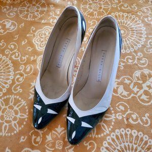 Perry Ellis B&W Retro Classics 8M Medium Heel